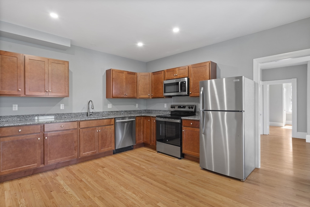 116 Grant St, Framingham