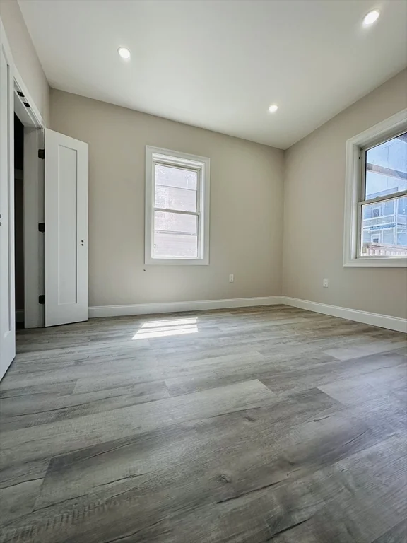 8 Wave Ave, Dorchester