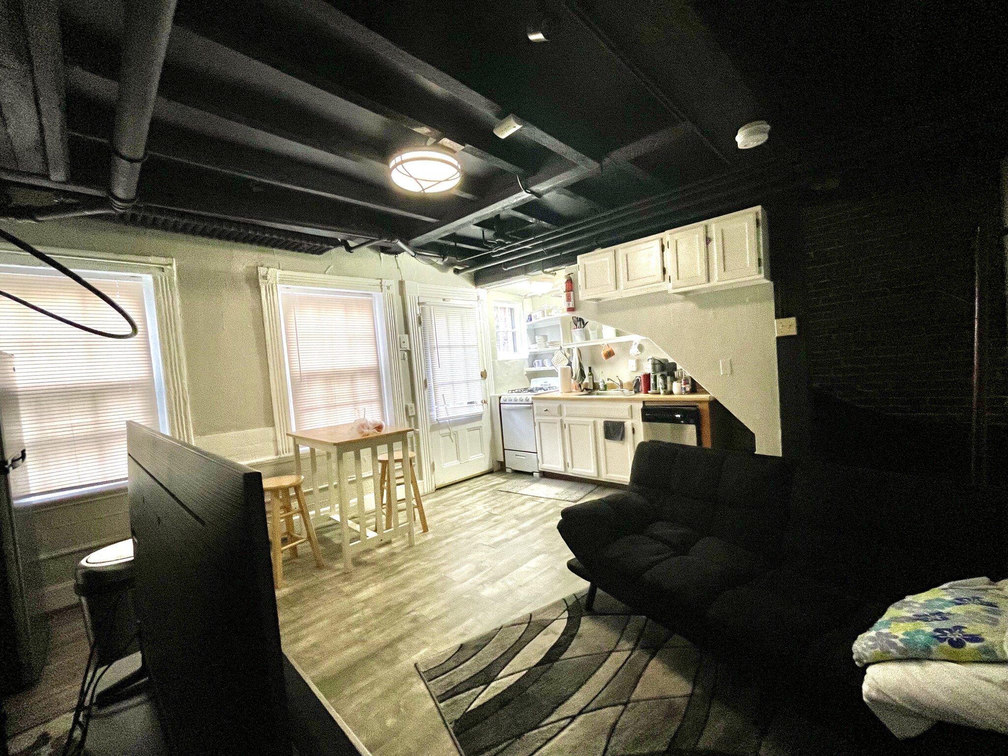 2 Champney Pl, Beacon Hill