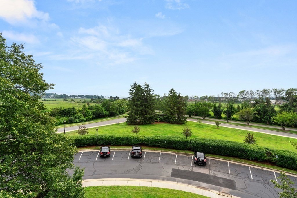 100 Marina Dr, Quincy