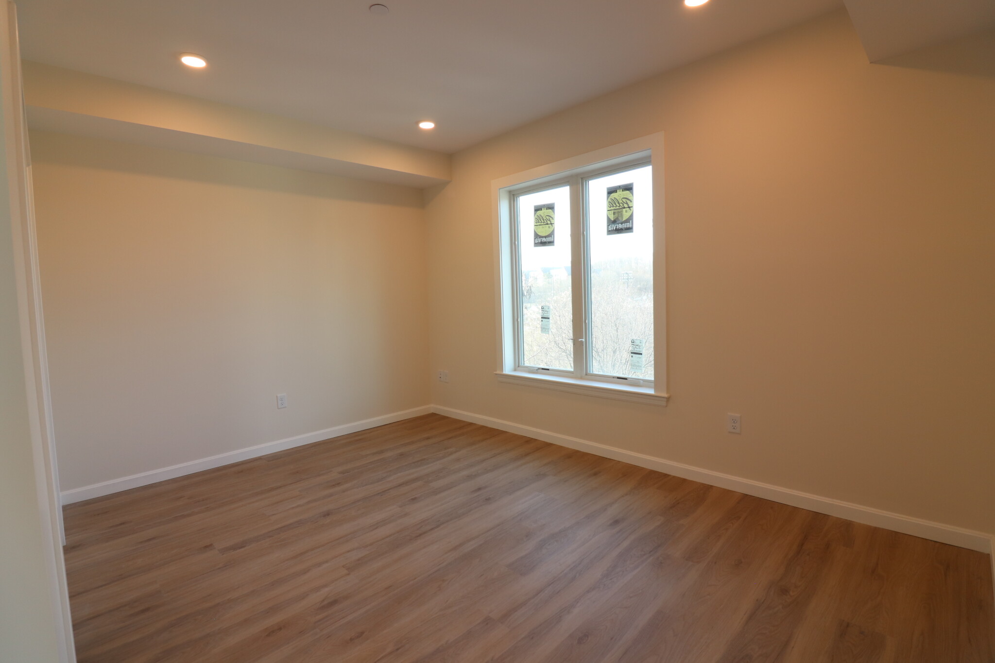 458 Washington St, Brighton