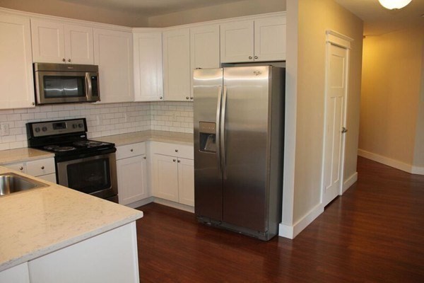 978 Worcester St, Wellesley