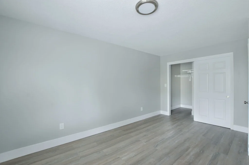 1049 Pleasant St, New Bedford