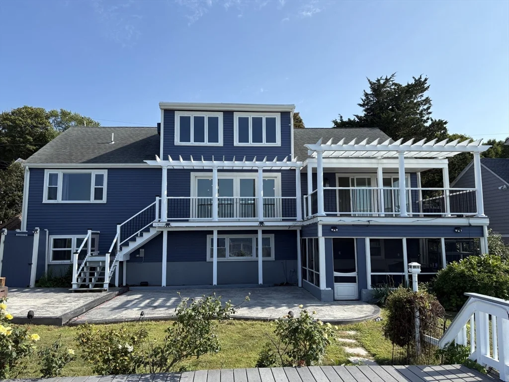 85 Regatta Rd, North Weymouth