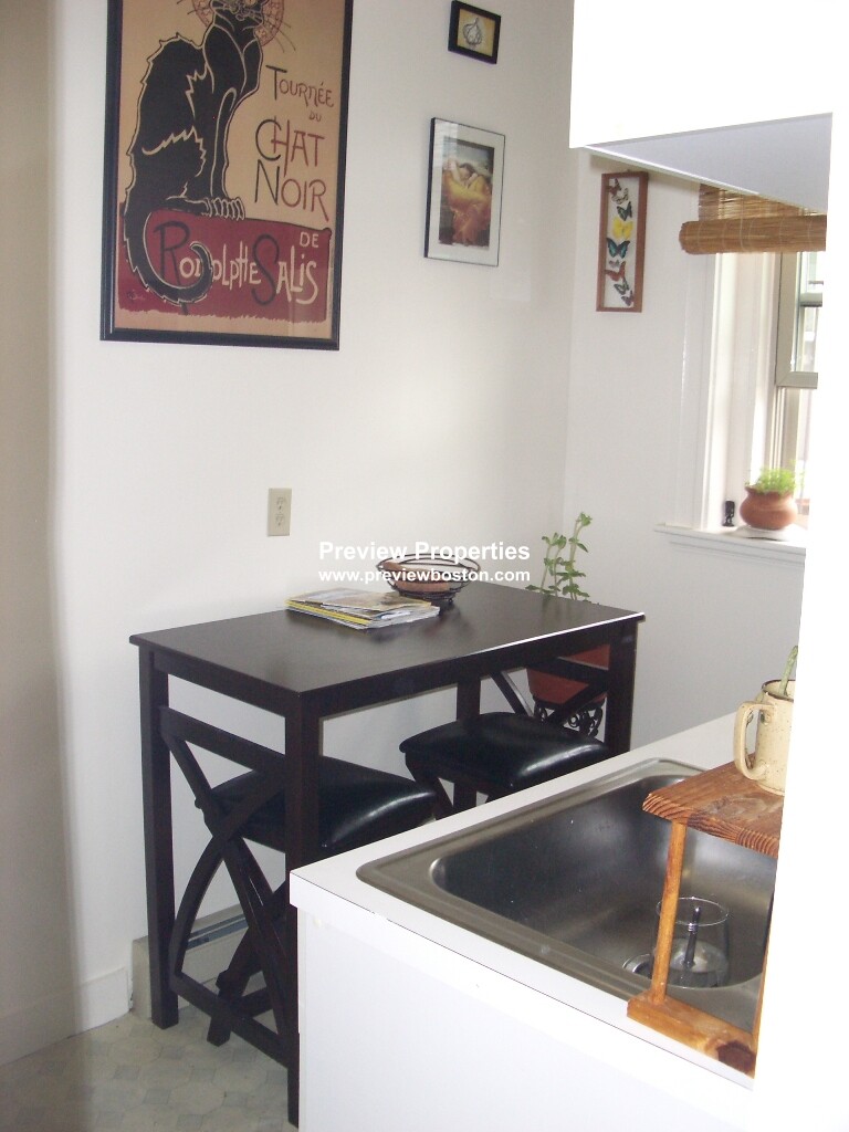 9 Colborne Rd, Brighton