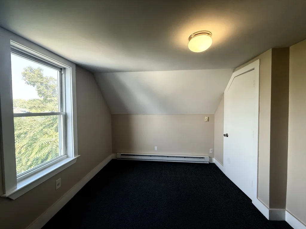 19 Perry St, Ward Two