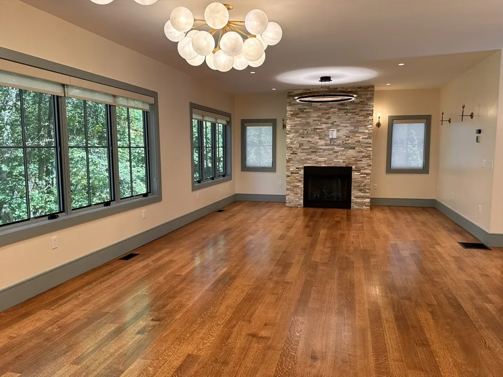 22 Kruger Rd, Hopkinton