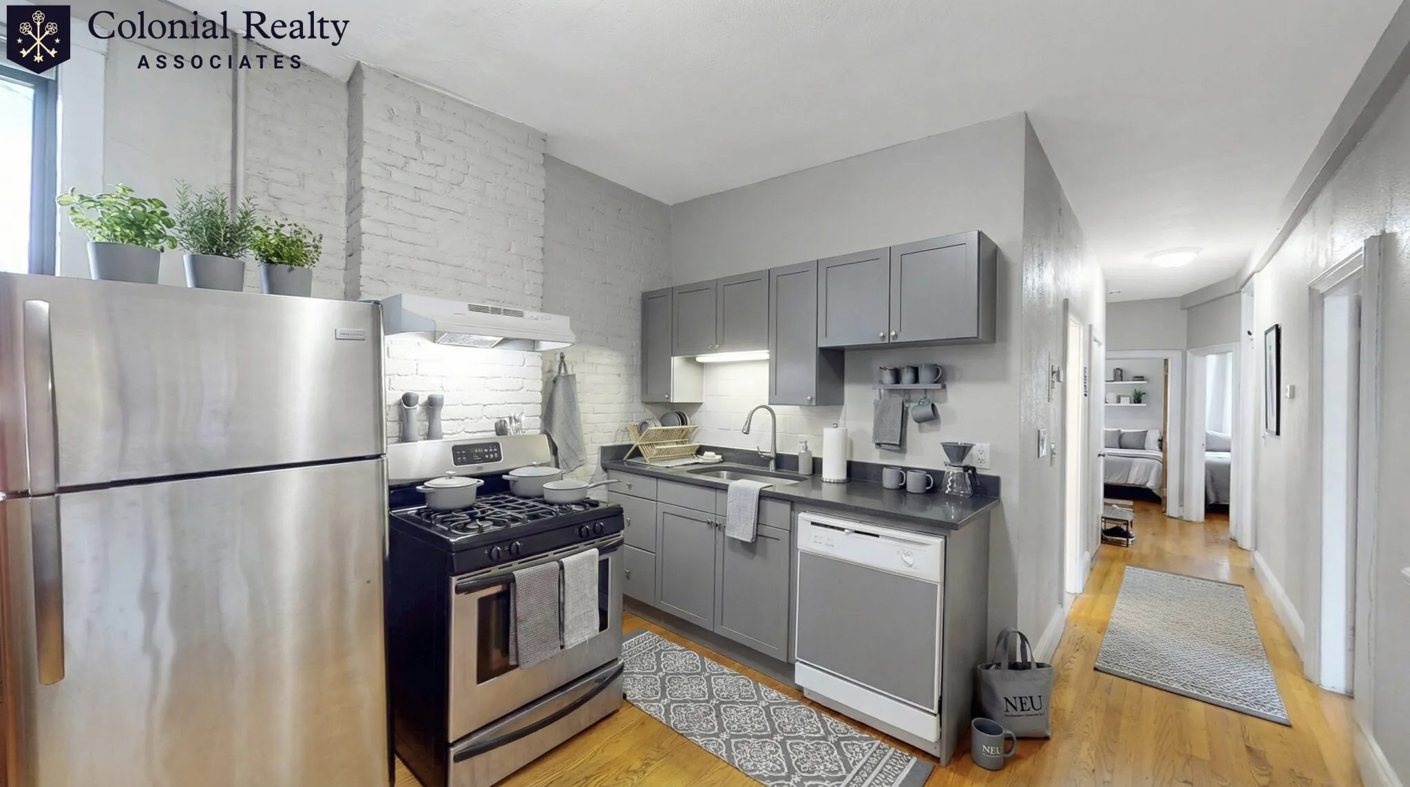 86 Hammond St, Roxbury