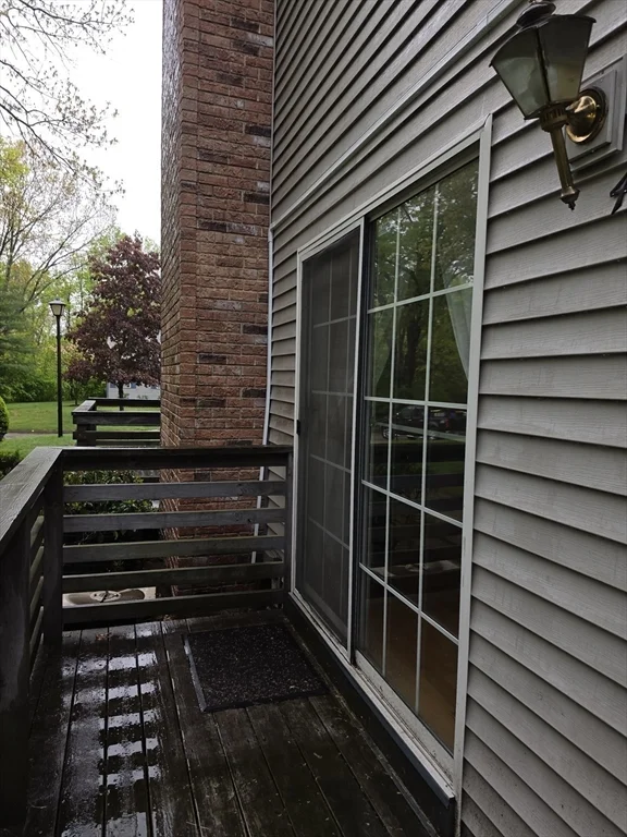 104 Johnson Rd, Chicopee