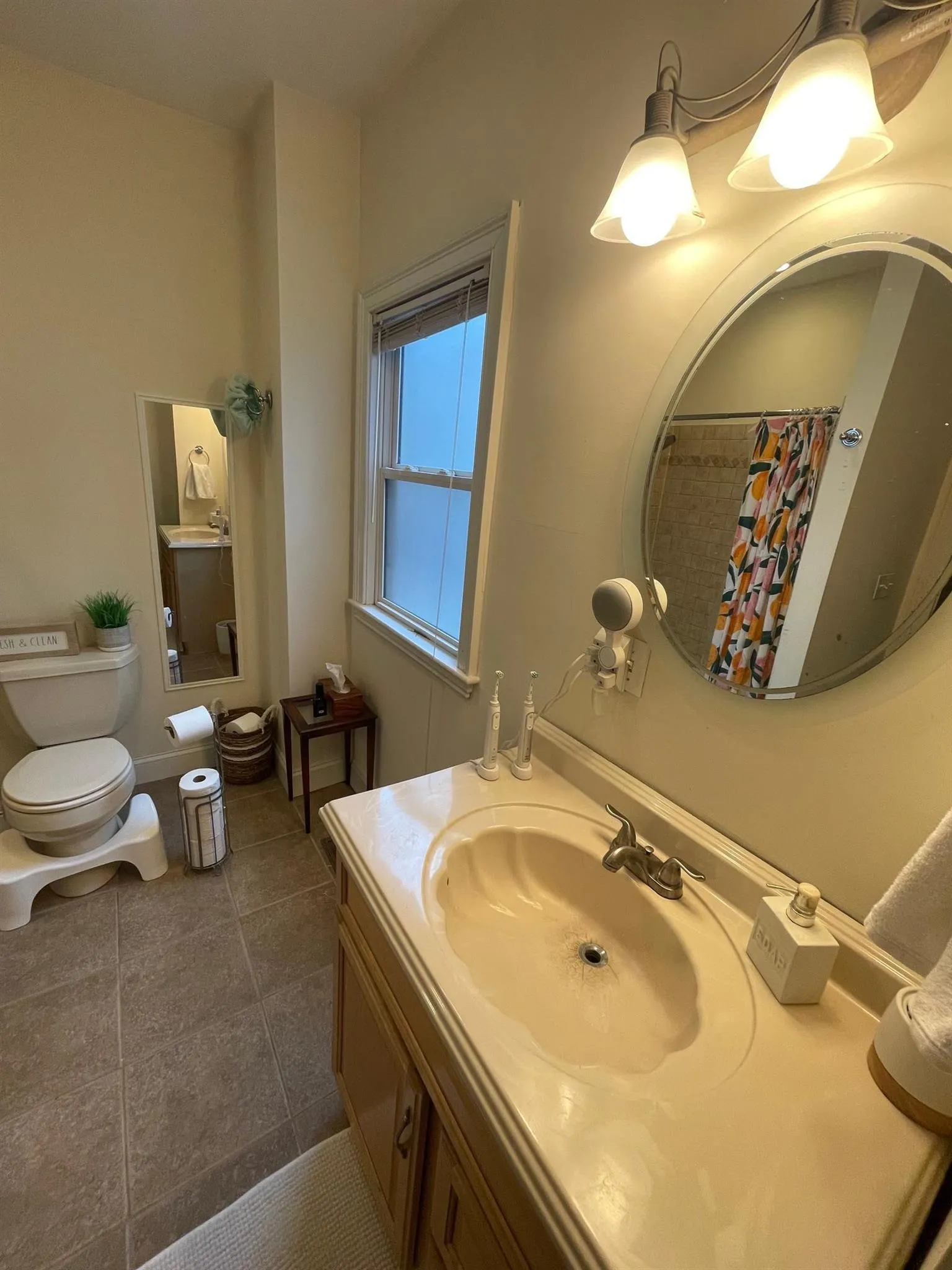 23 Hall St, Powder House Square