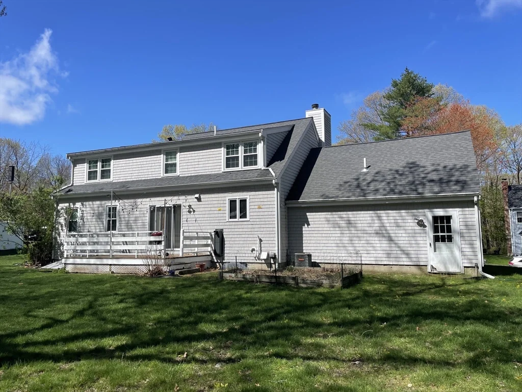 24 Arbor Dr, Shrewsbury