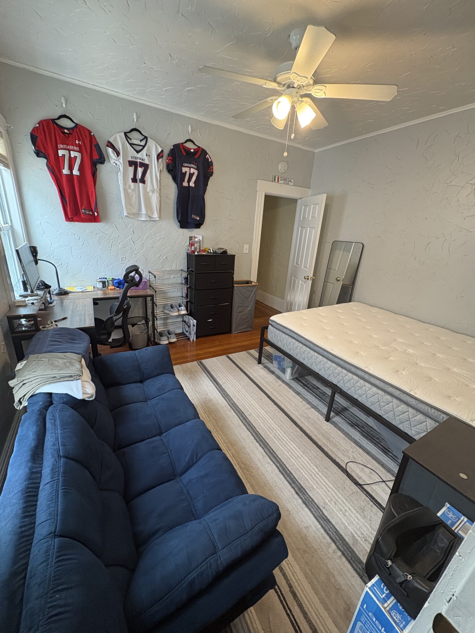 50 Bromfield Rd, Tufts