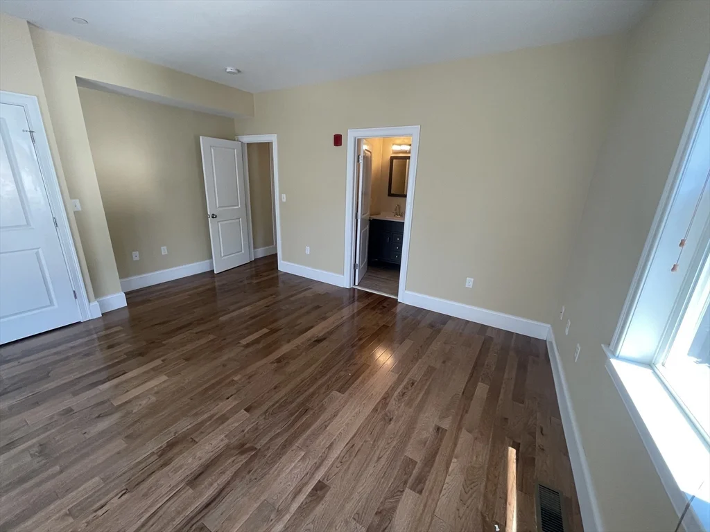 7 Wendell Pl, South Boston