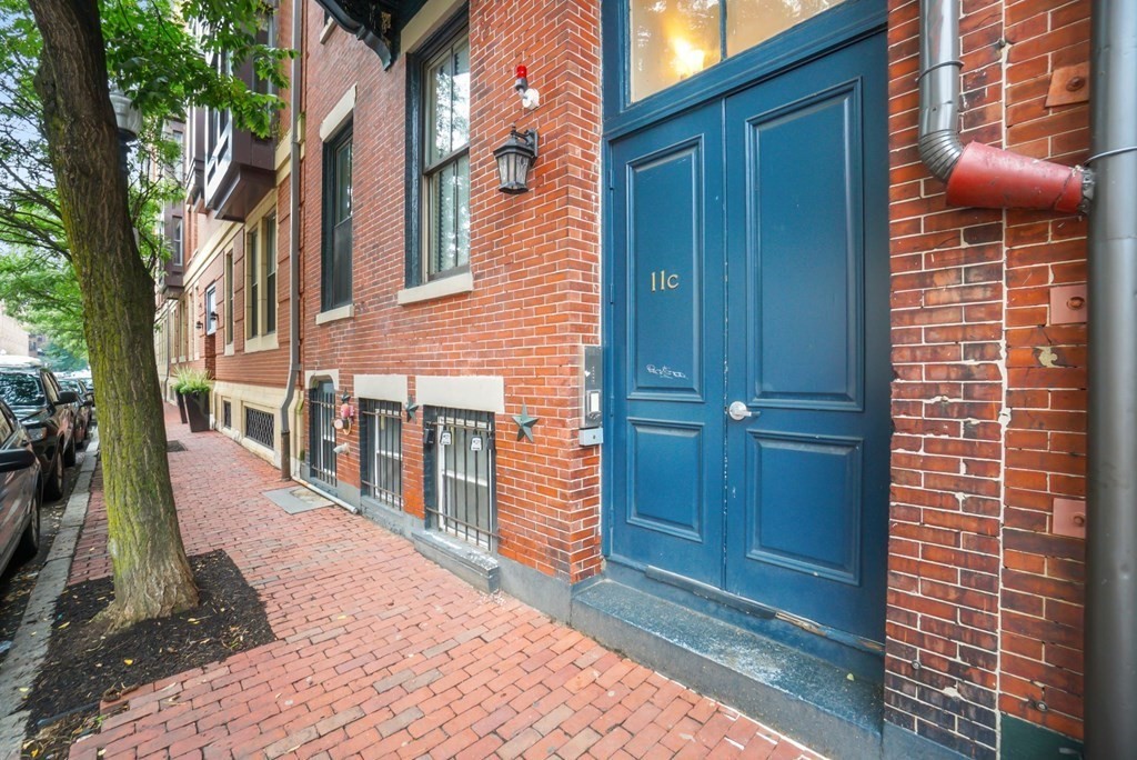 11-C Waltham St, South End