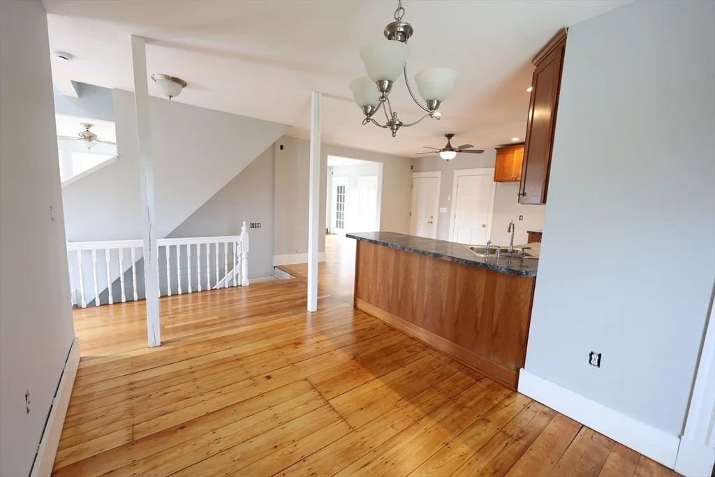 15 Warren, Stoneham