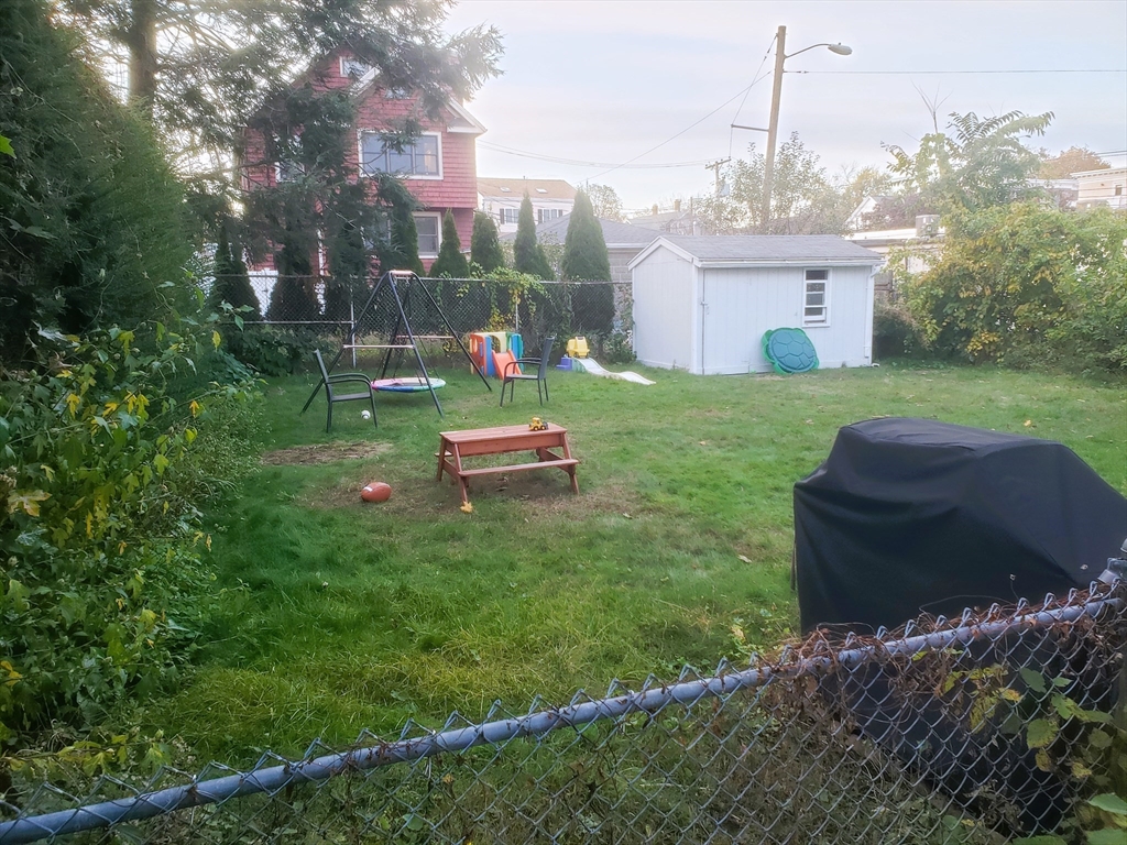 9 Menotomy Rd, Arlington