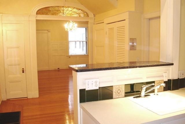 306 Commonwealth Ave, Back Bay