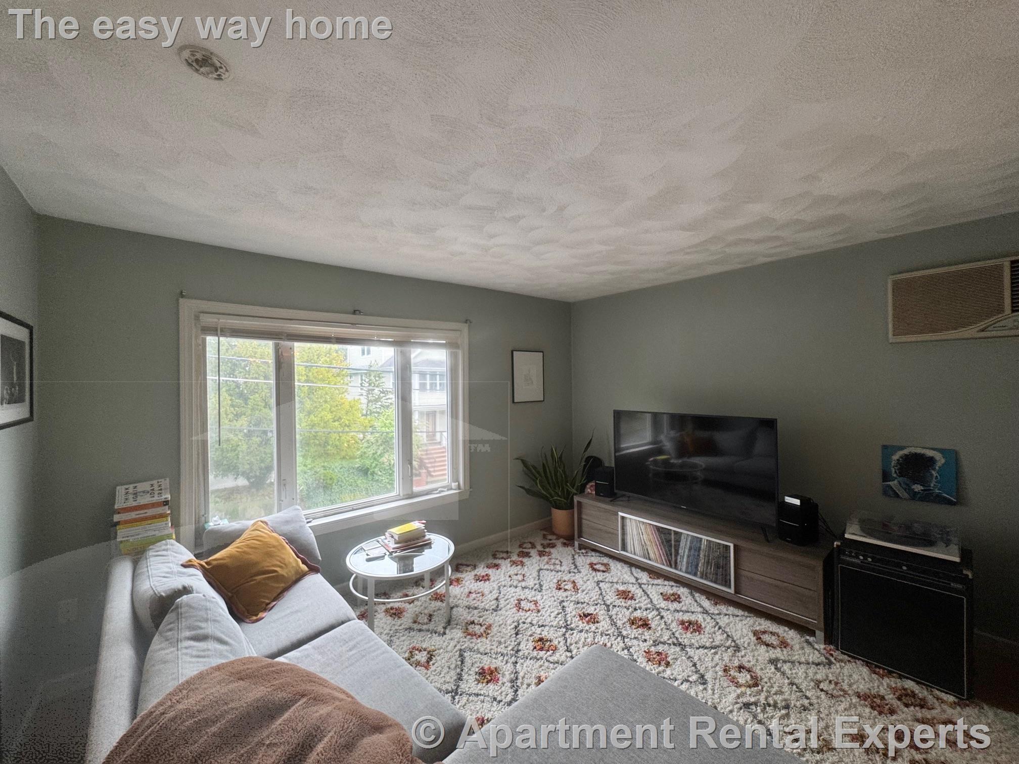 53 Farragut Ave, Teele Square