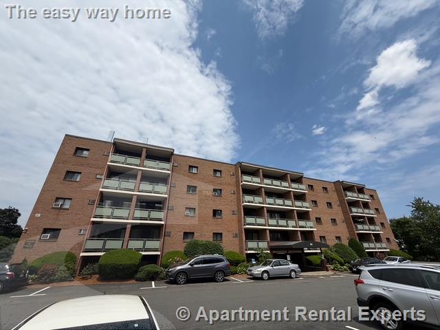 881 Broadway, Everett