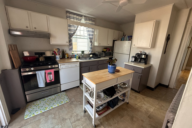 9 Hollis St, Newton Corner