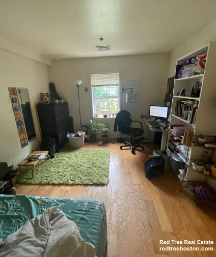 34A Raymond St, Allston