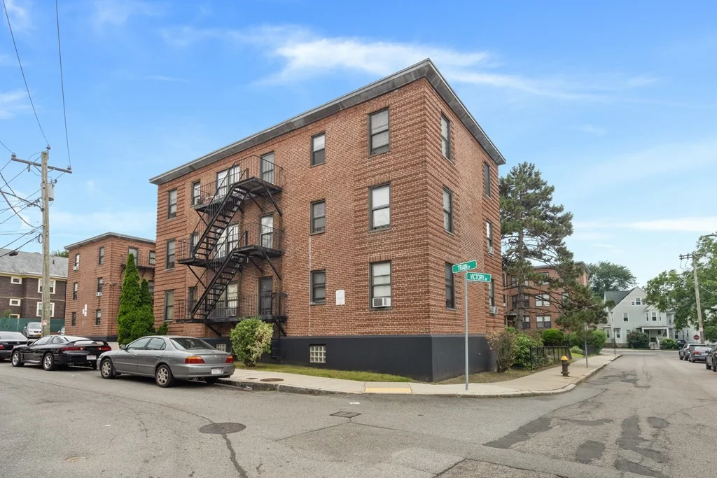 11 Victory Rd, Dorchester