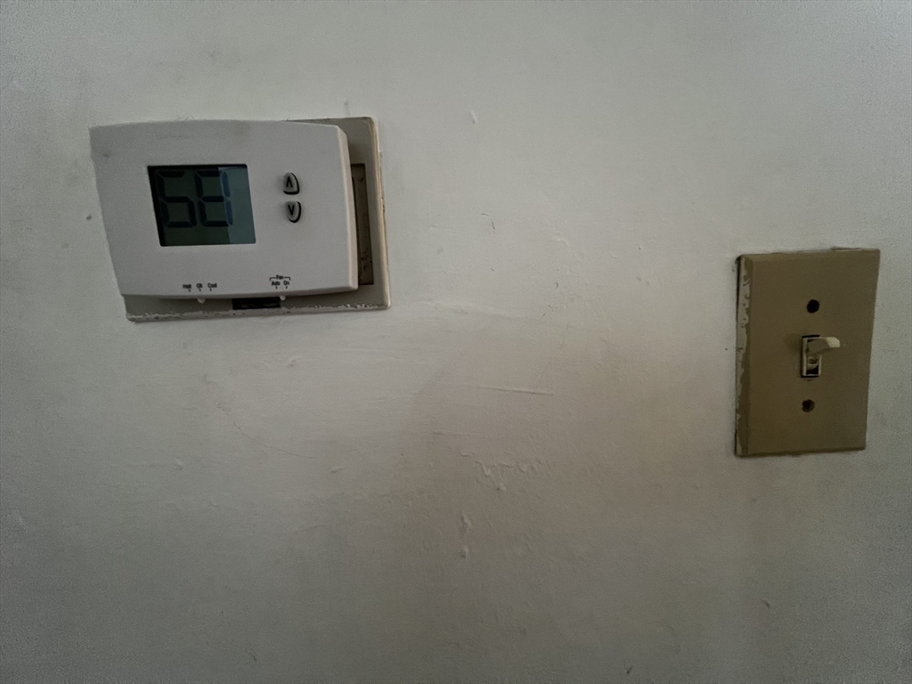 34 Cherokee St, Mission Hill