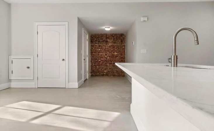 554 Massachusetts Ave, South End