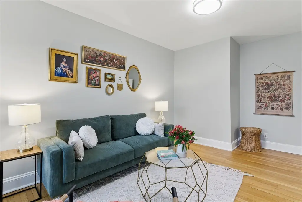 72 Strathmore Rd, Brighton