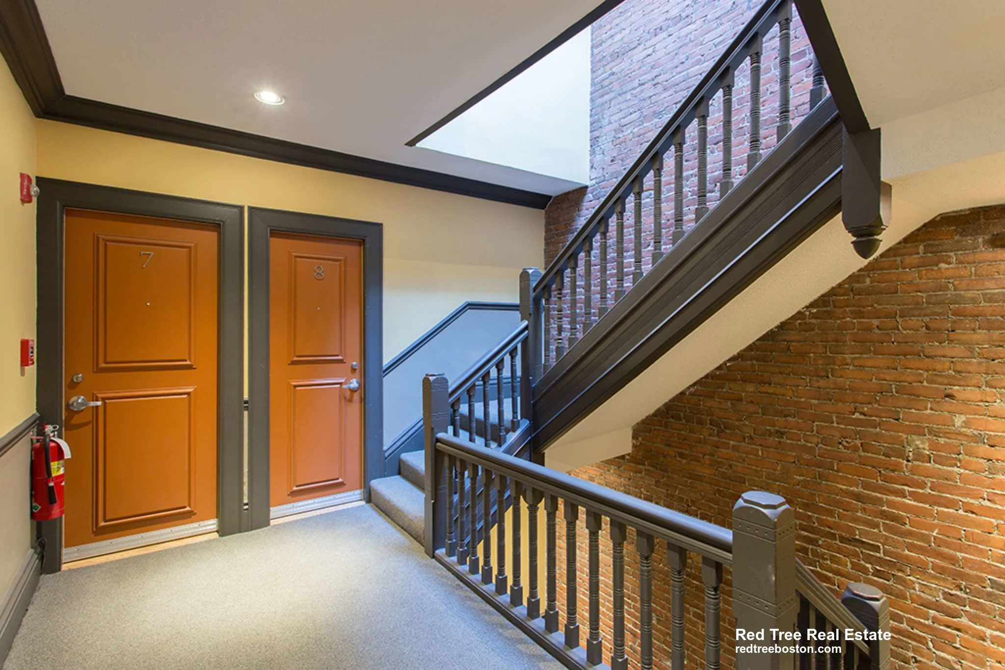 270 Newbury St, Back Bay