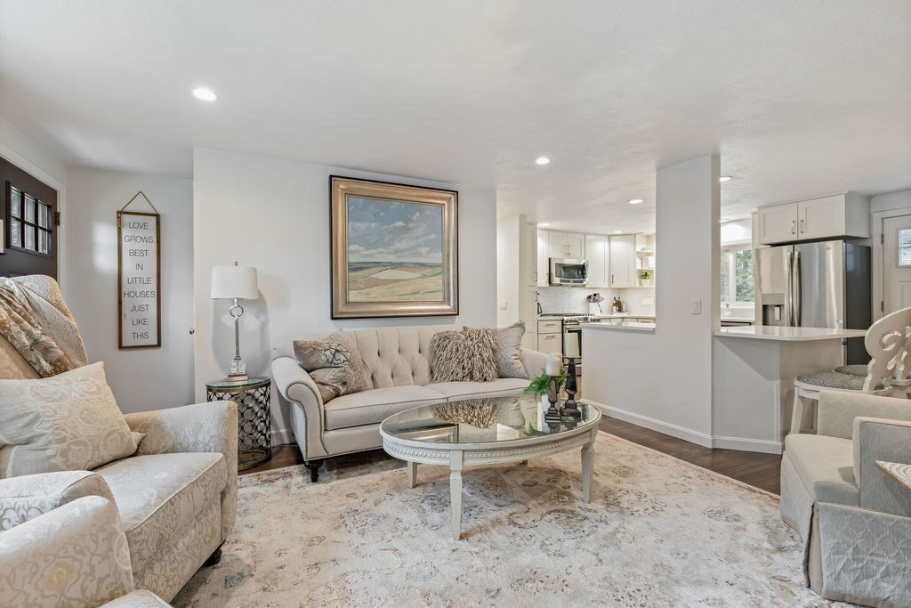 5 Patony Rd, Framingham