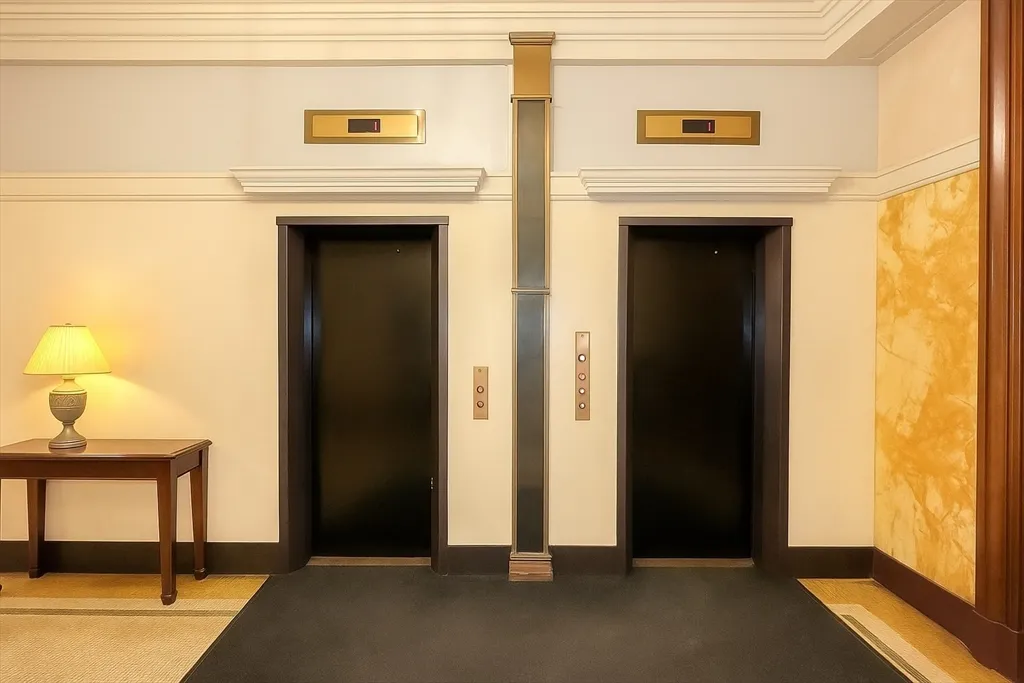 140 Chestnut, Springfield