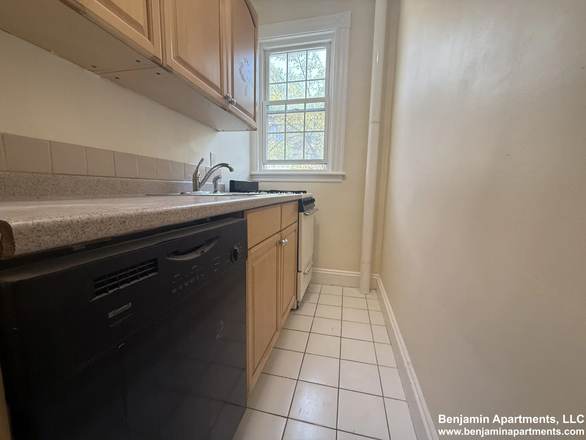 15 Glenville Ave, Allston