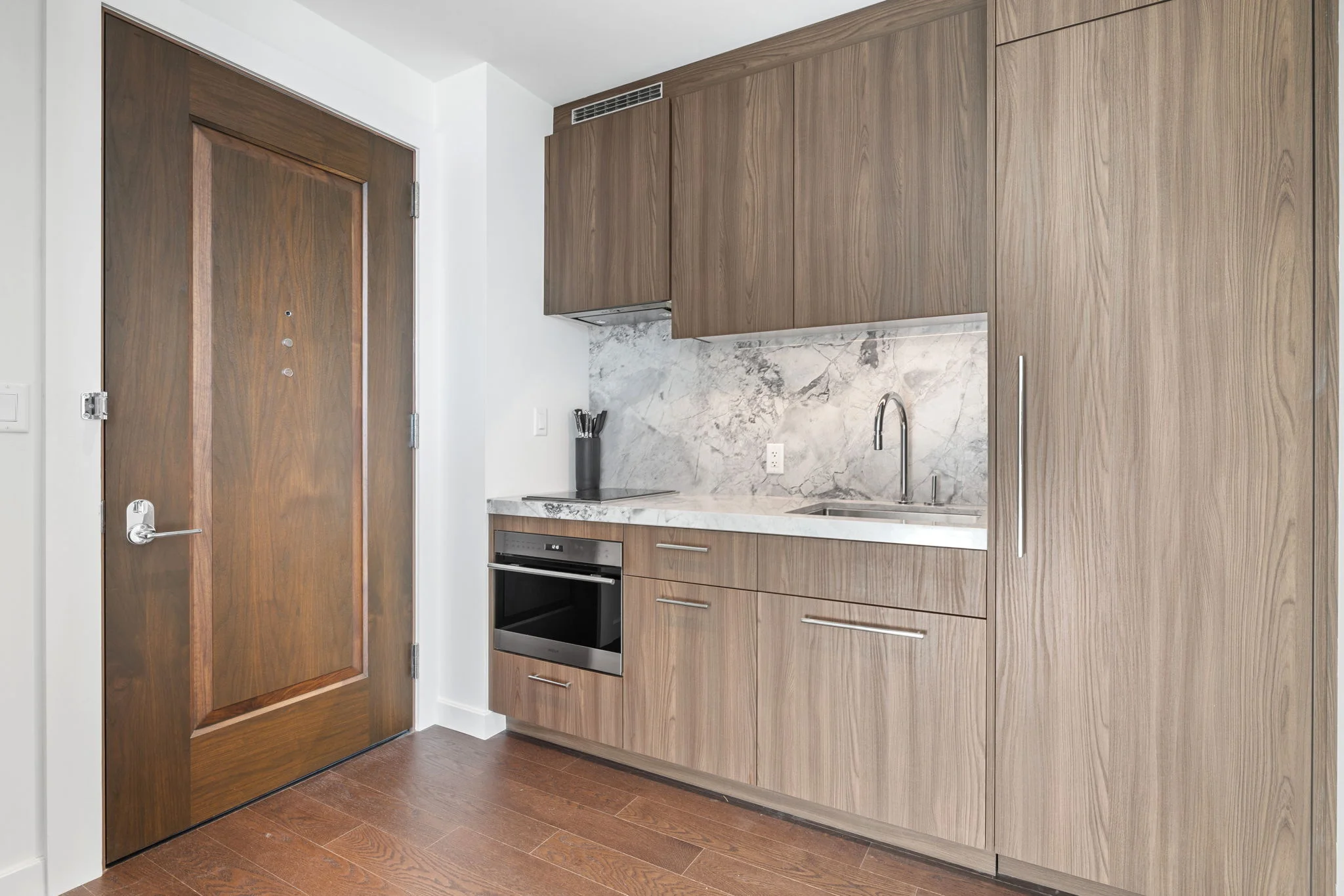 430 Stuart St, Back Bay