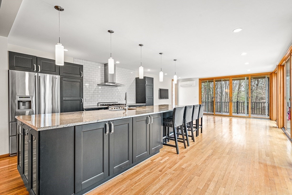 583 Gay St, Westwood