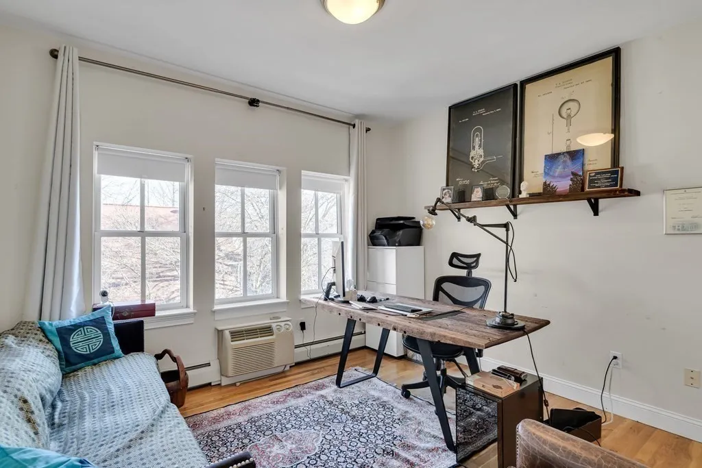 275 River St, Cambridgeport