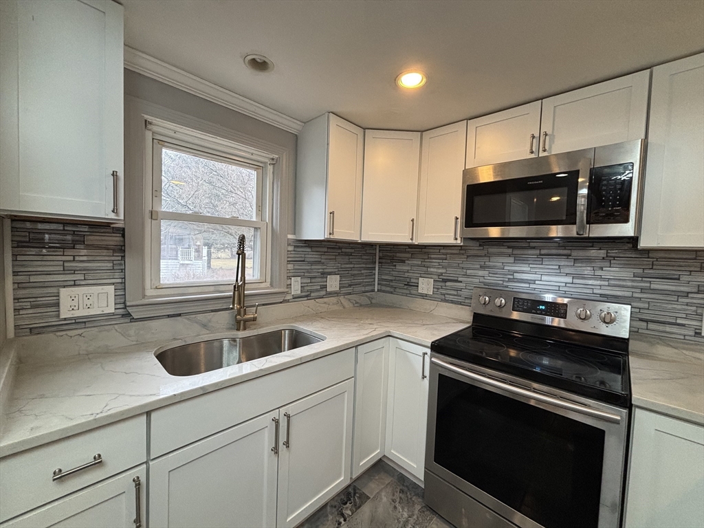 27 Evans Rd, Stoneham