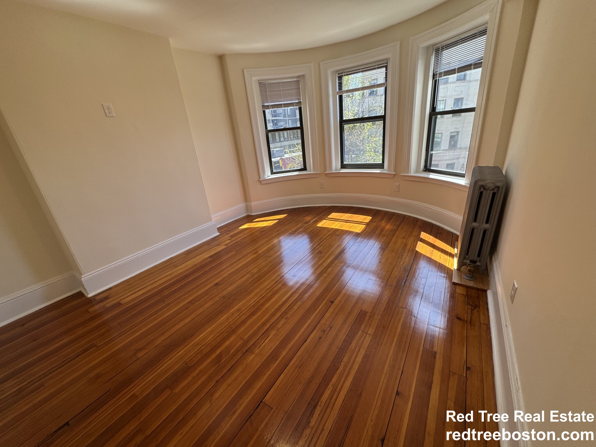 885 Massachusetts Ave, Mid Cambridge