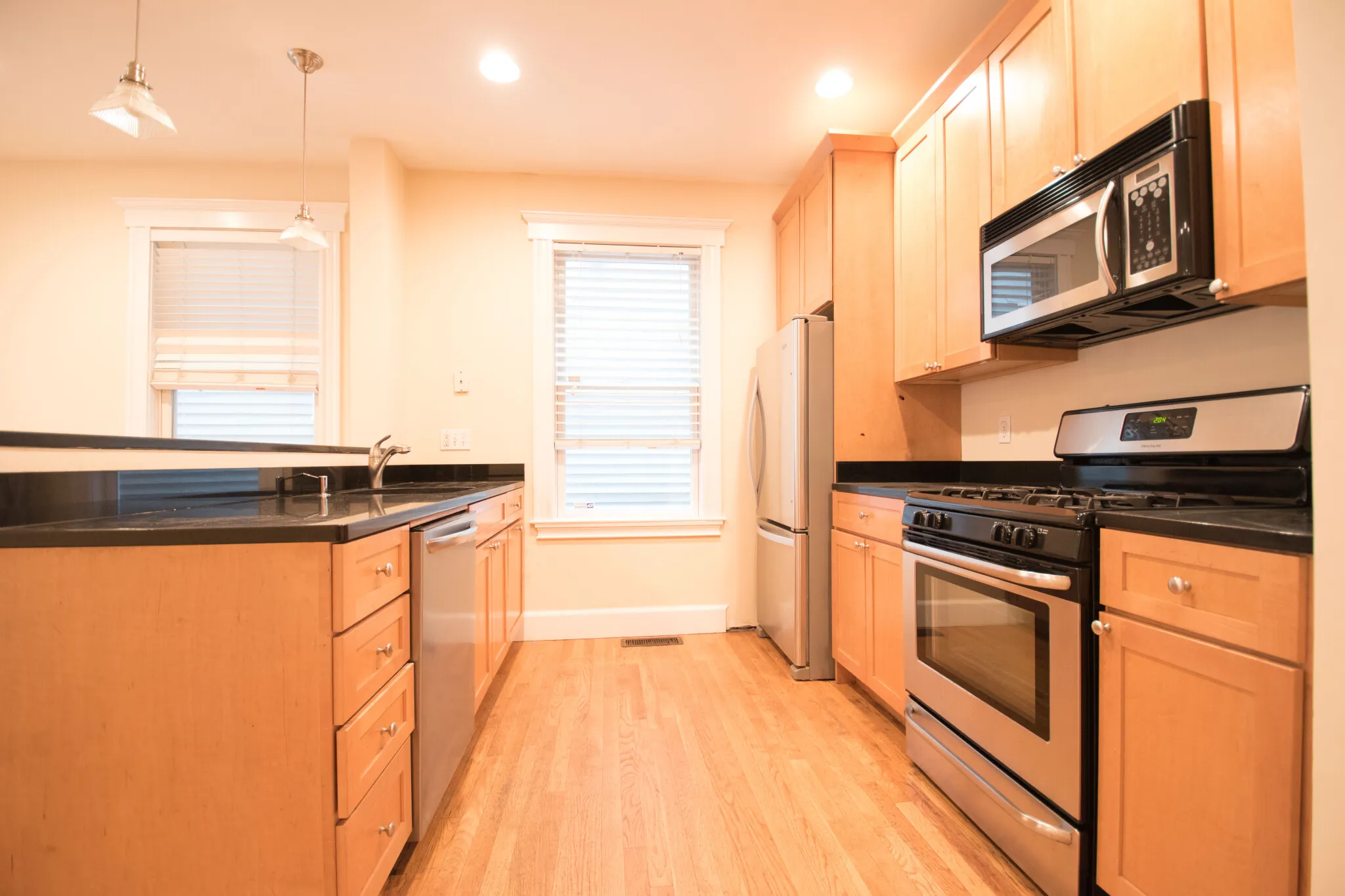 288 Western Ave, Riverside