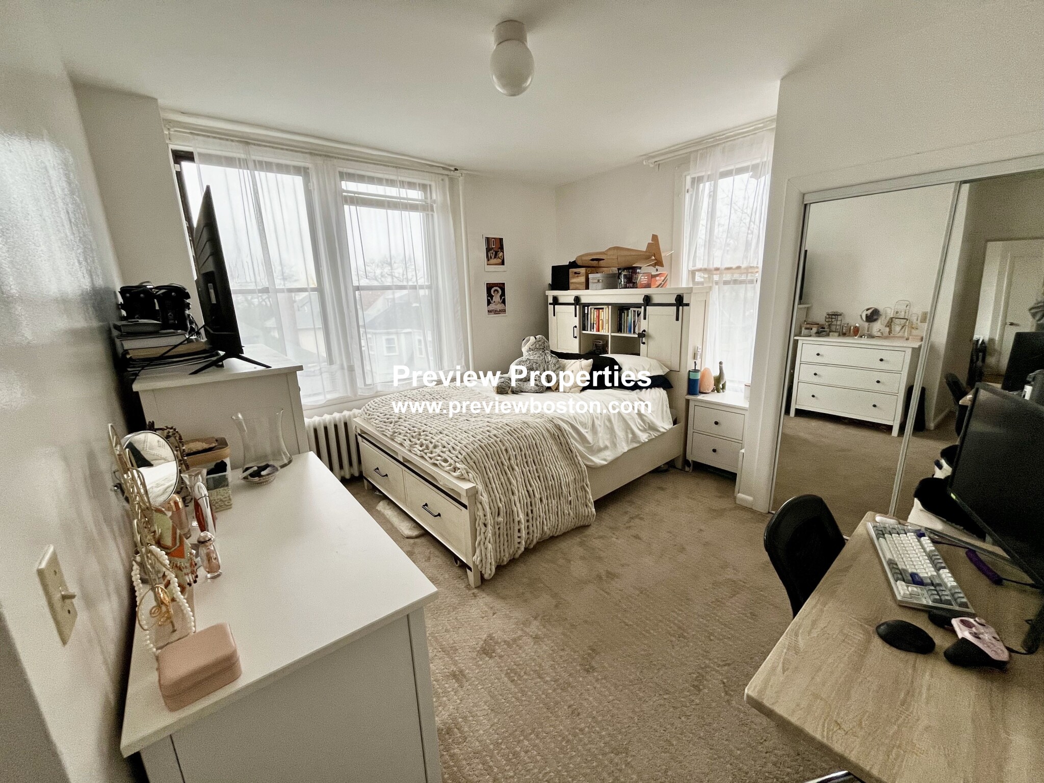 26 Commonwealth Ter, Brighton