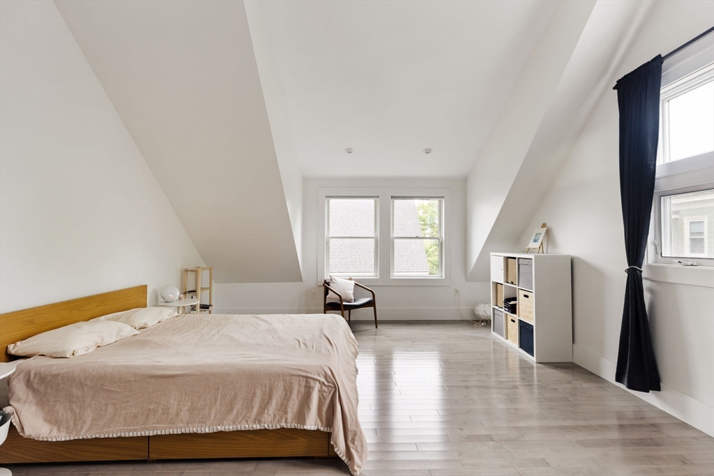 37 Claremon St, Davis Square