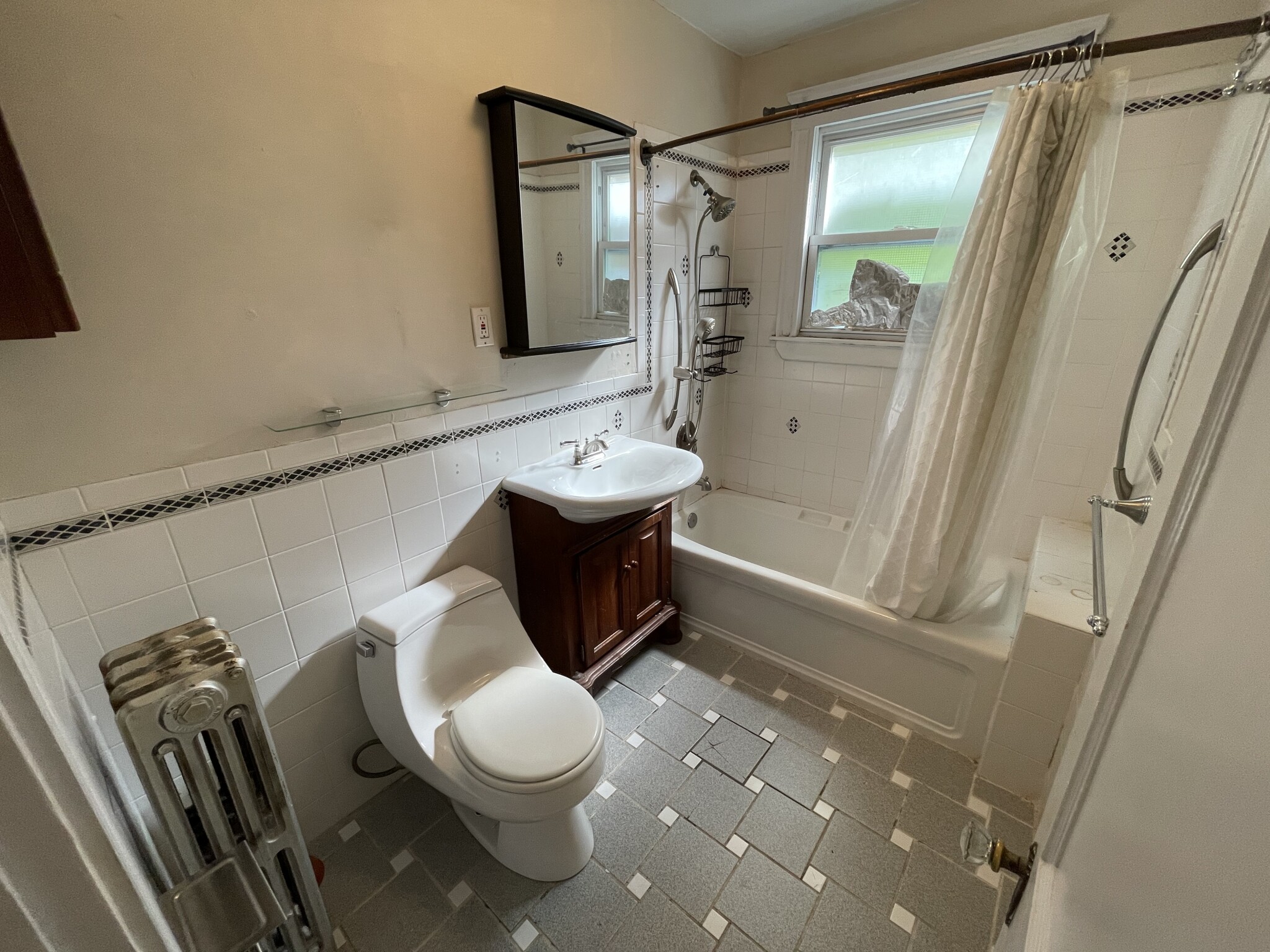 33 Greycliff Rd, Brighton