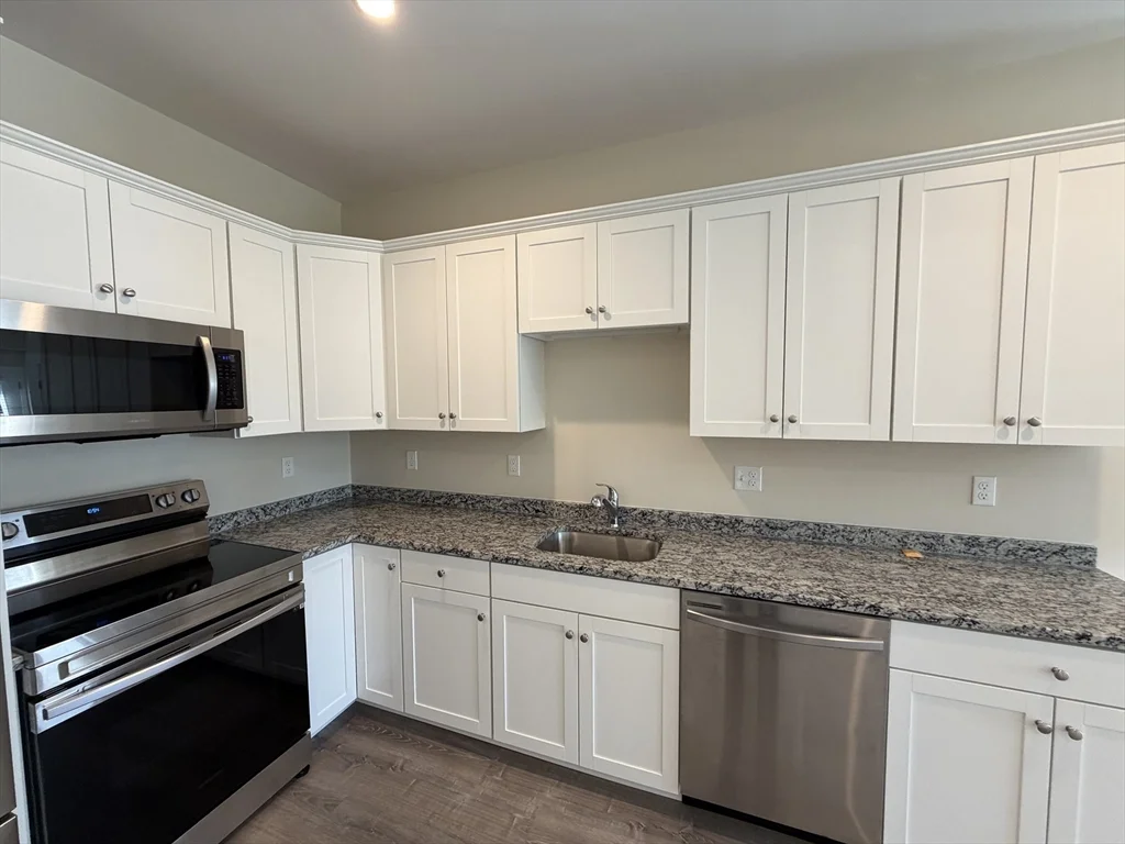 85 Lowell St, Peabody