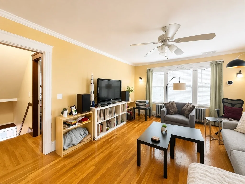 18 Linden Pl, Coolidge Corner
