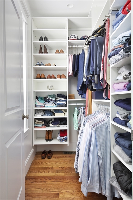 195 West 2nd St, South Boston