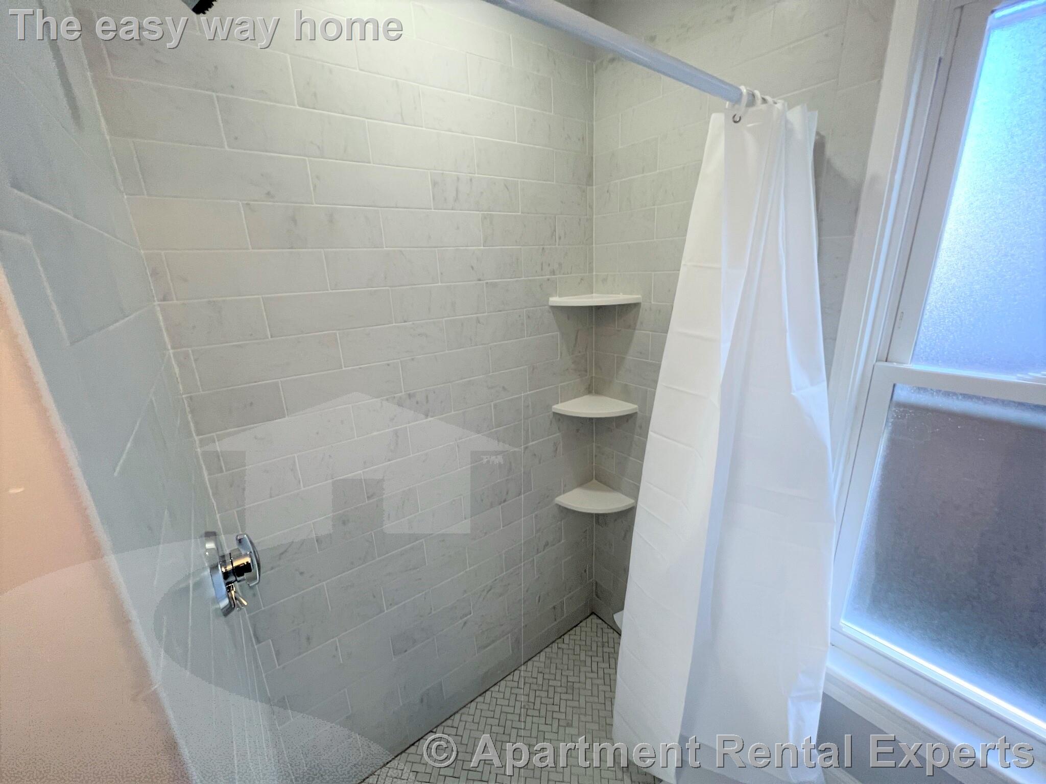 374 Oxford St, Porter Square