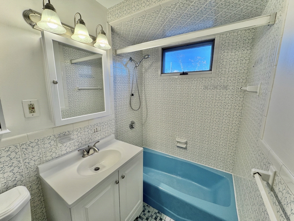 16 Kondazian St, Watertown