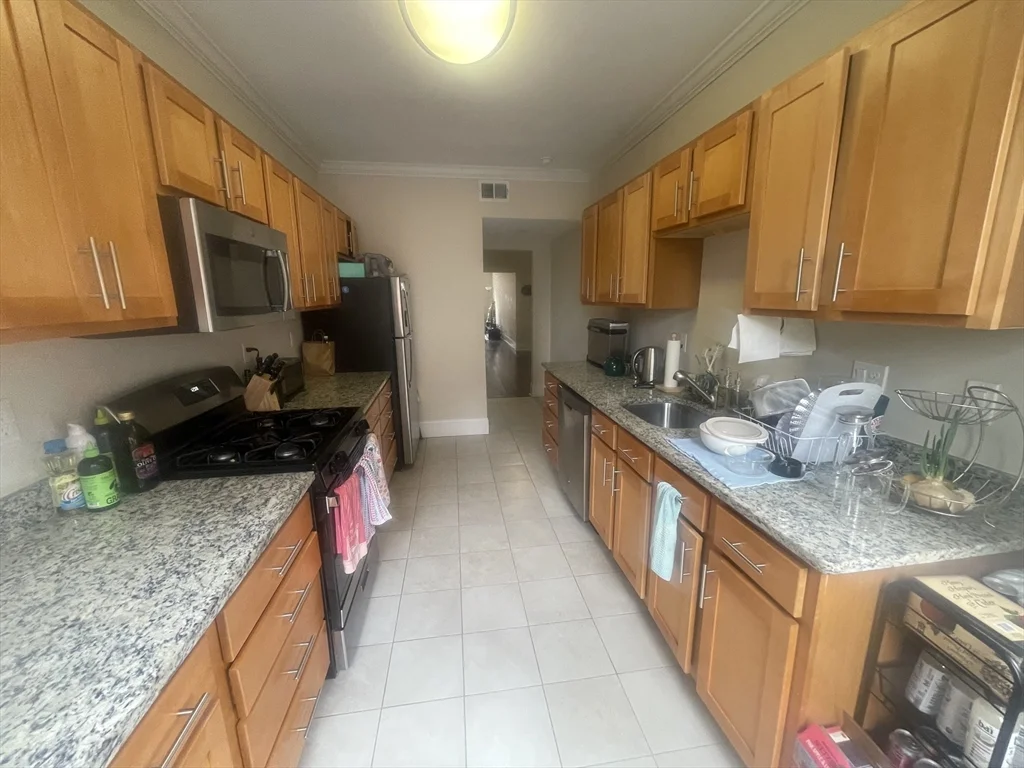 12 Short St, Coolidge Corner