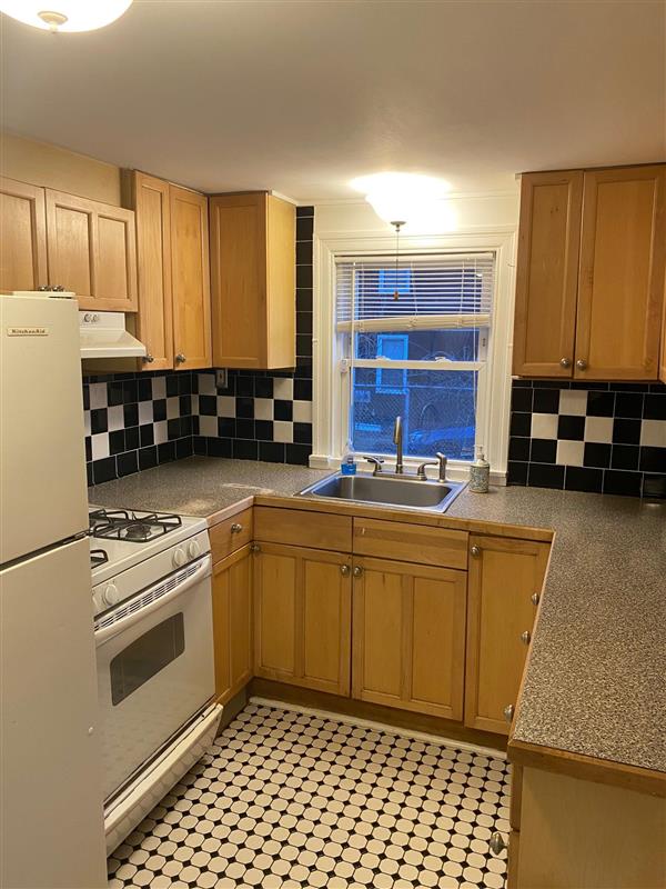 28 Linden Ave, Spring Hill