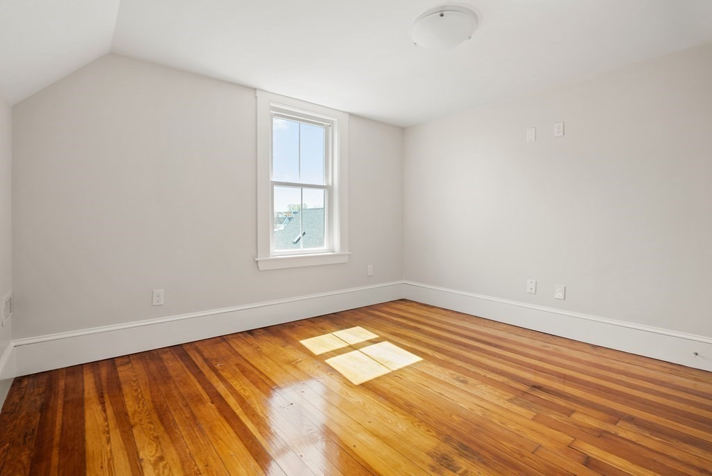 34 Henry St, Everett